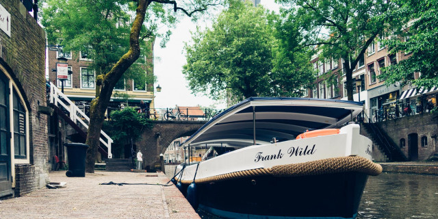 Sloep in Oudegracht Utrecht